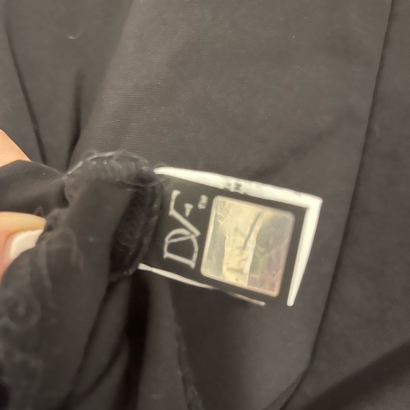 Diane Von Furstenberg stretchy flattering little black dress, size 8. - Picture 4 of 4